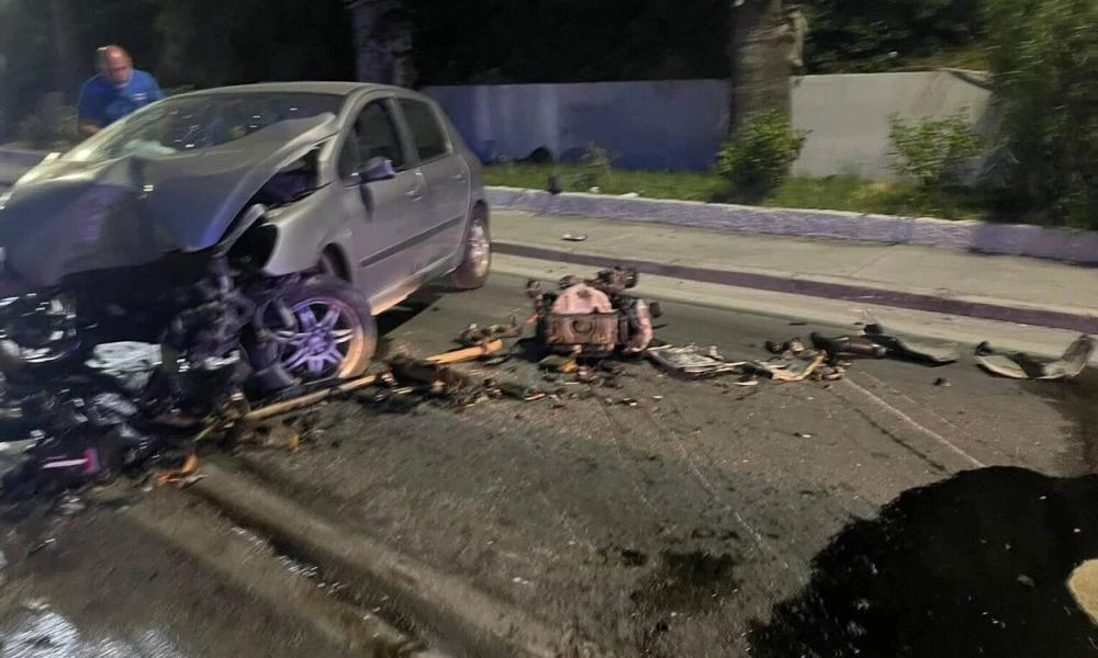 Ρόδος: Σφοδρό τροχαίο έξω από ξενοδοχείο-Ένας τραυματίας (εικόνες)